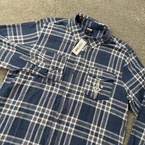 NWT Star Wars Ahsoka Flannel Shirt Blue Plaid Long Sleeve Graphic Patch L Unisex